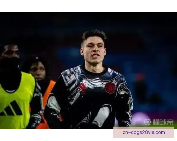 加拉塔萨雷租借那不勒斯前锋诺阿朗